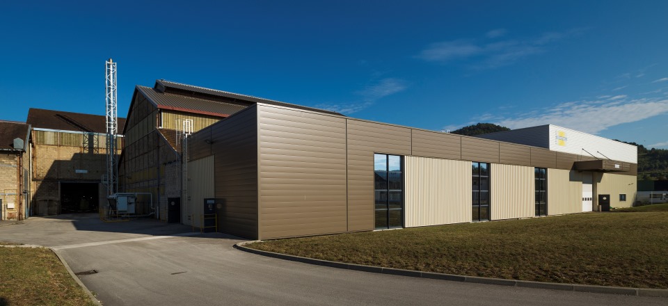 Erasteel's tweet photo. 🍃Savoir trier ses déchets industriels, ça s’apprend ! ♻️
Sur notre site de Champagnole, l’équipe HSE a lancé un grand projet de tri des déchets.
Trois critères environnementaux ont été créés pour évaluer les zones de stockage des #déchets : https://t.co/qFEp2lwsHo