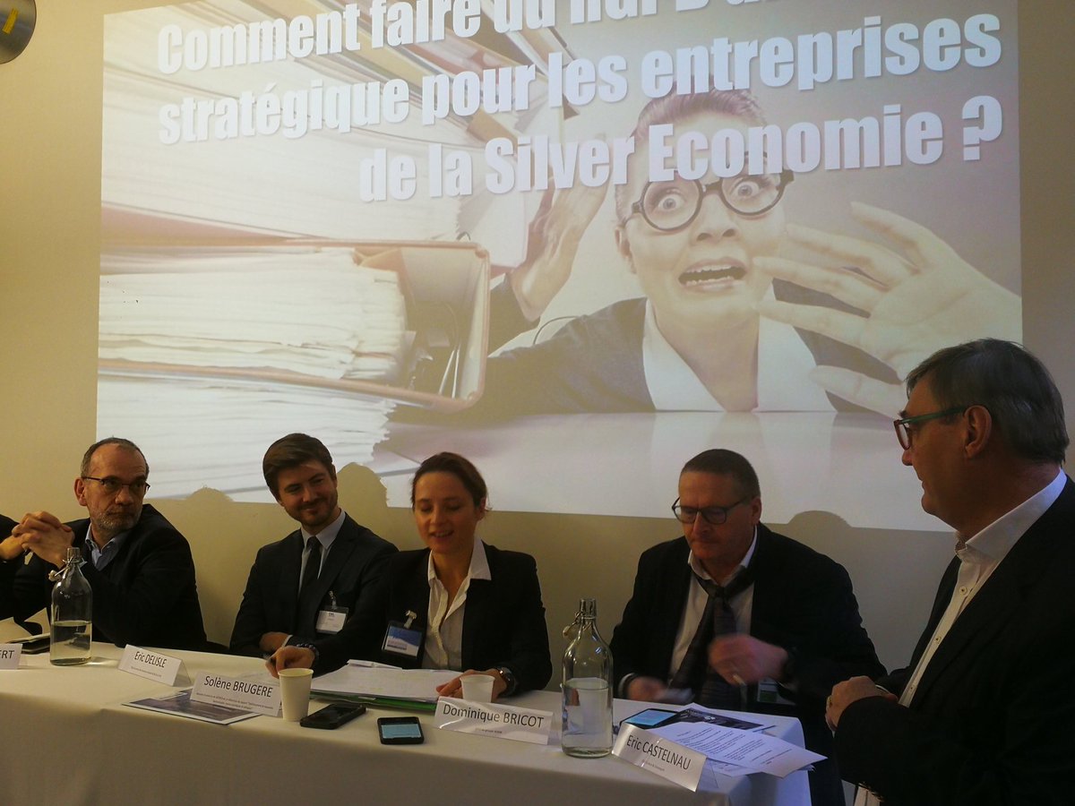 SynapseFrance's tweet image. #rgdp le sujet du jour à l&apos;atelier @SynapseFrance #silvereco ! Salle comble