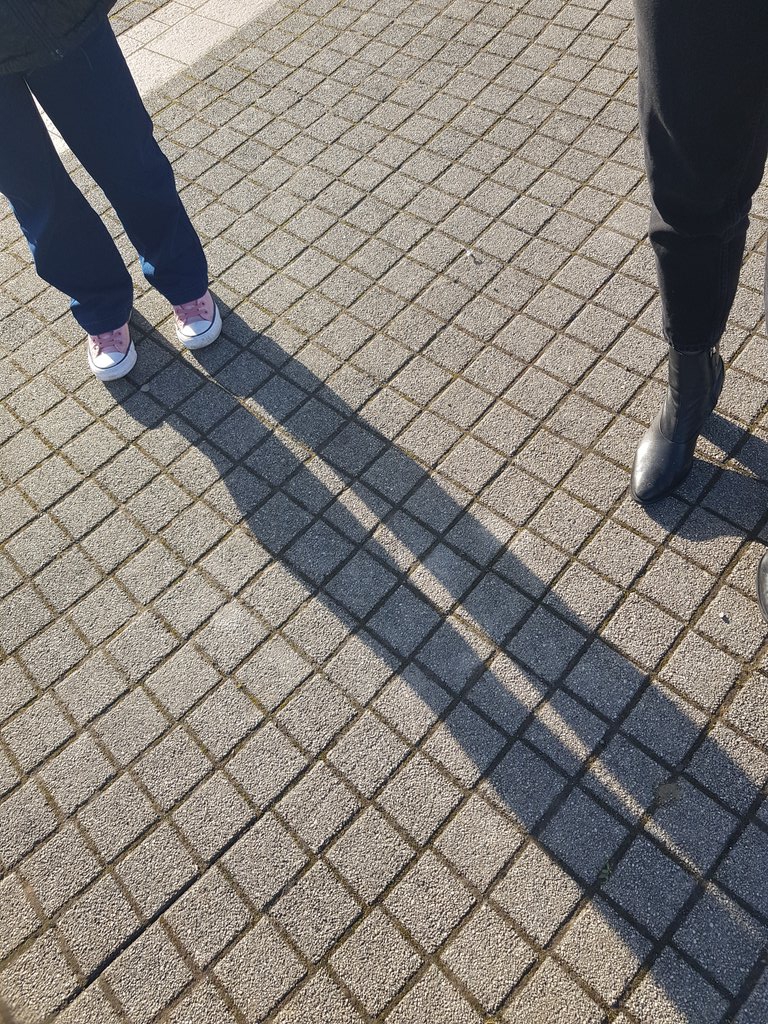 Amazing outdoor classroom resource for inspirational light source imagery with L2 Art students  <a href="/AlfieBradley1/">Alfie Bradley</a> <a href="/gatesheadcoll/">Gateshead College</a> <a href="/SUnderhill_GC/">SimonUnderhill</a> <a href="/GamesArtMediaGC/">Games Art and Media Gateshead College</a>