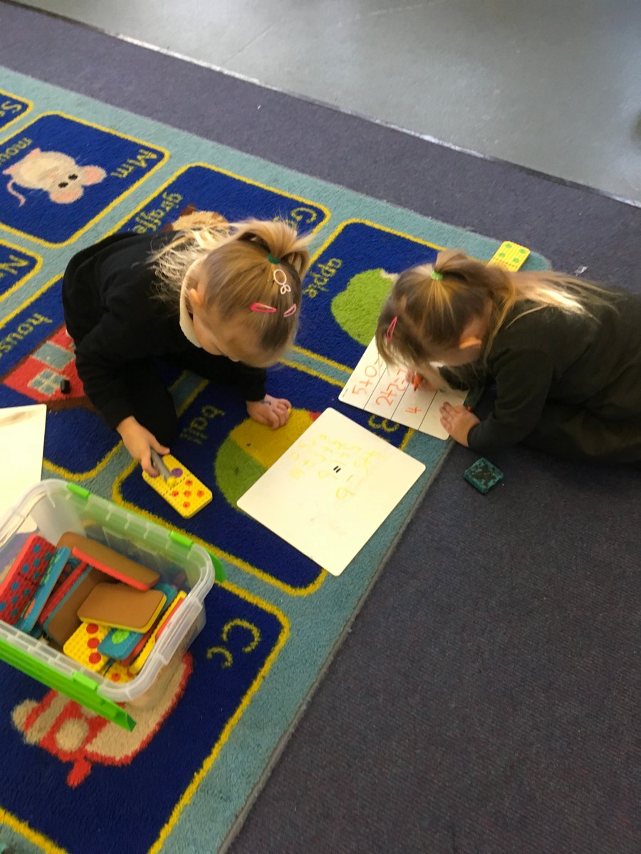 StColumbas2016's tweet photo. Primary 1 are enjoying using Numicon and other manipulatives to help with their learning. Great learning conversations happening, these children were even able to tell us that 10 tens were 100!! @WLmaths @FVWLricNumerac1 #5starlearners #5starcourse https://t.co/cB3ZnTdc9U