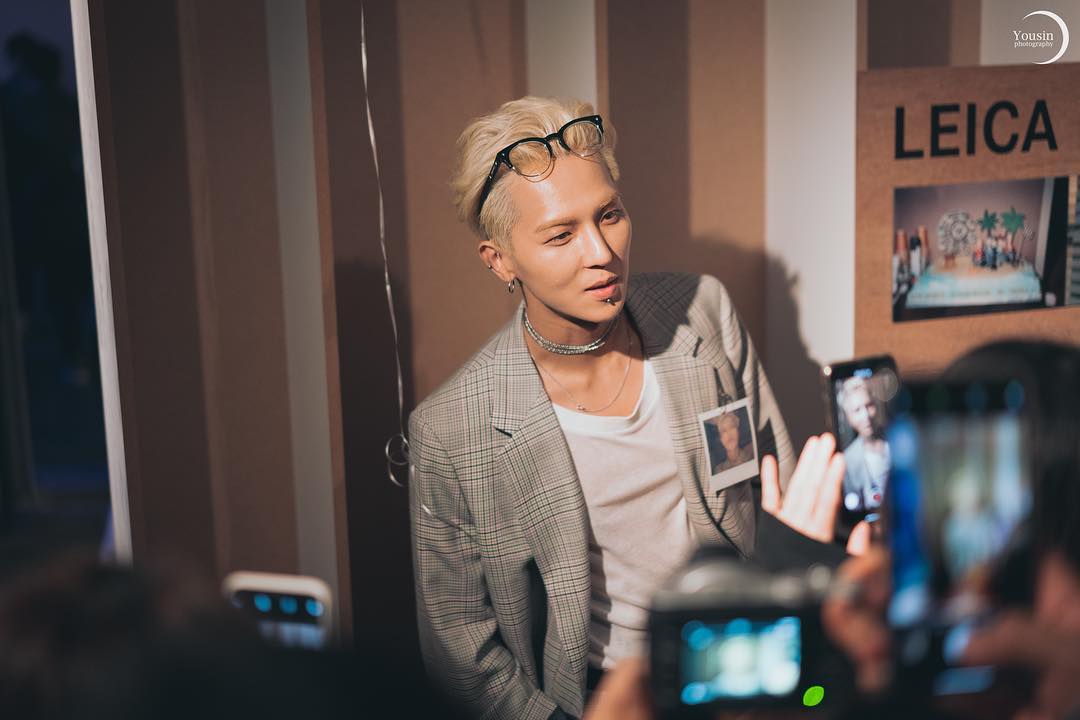 mino looked so attractive, intelligent, and charismatic that night on O! Leica exhibition. he's hot and glowing