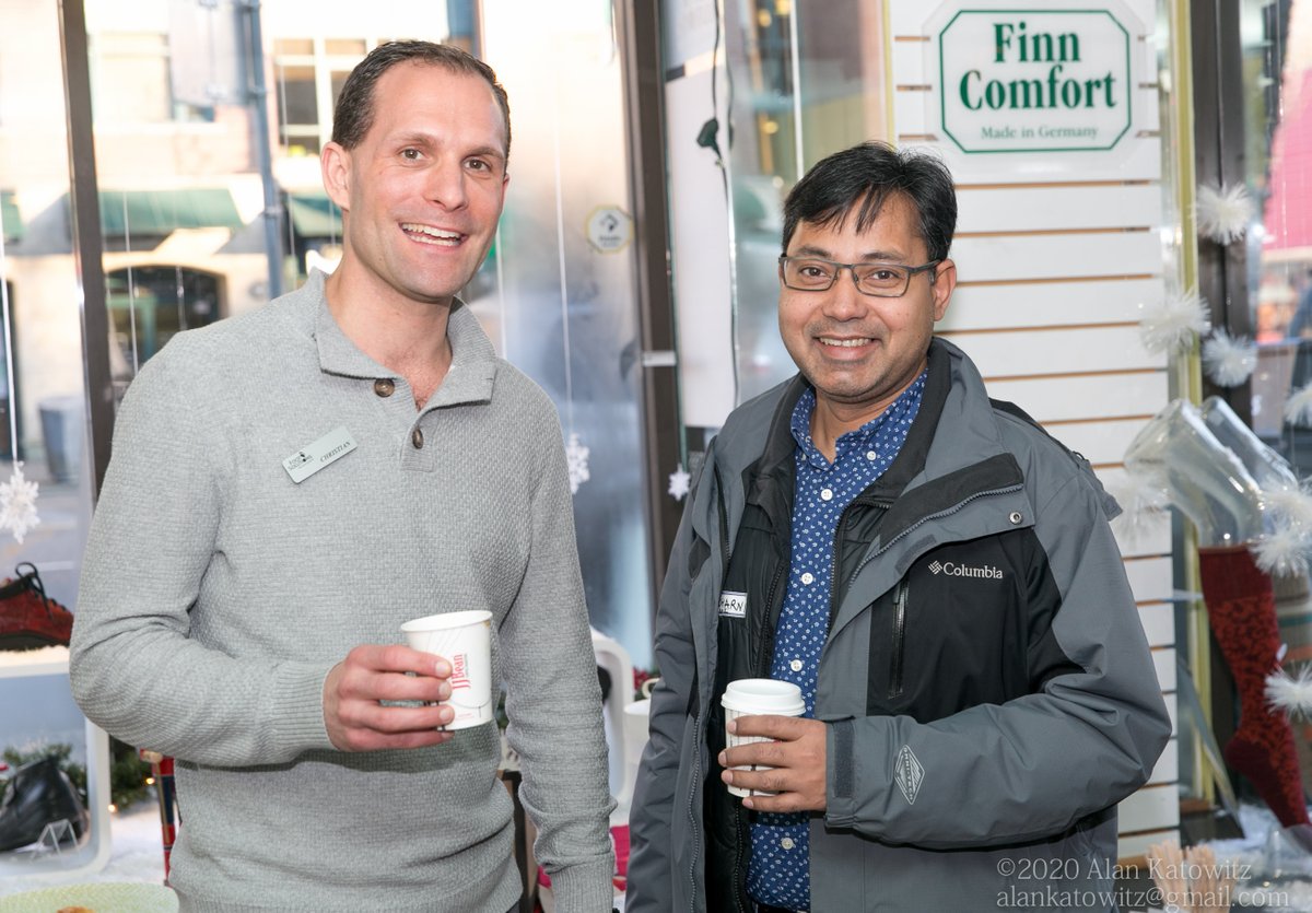 KitsMeetup's tweet photo. @JJBeanCoffee will be greeting you with fresh java at #KitsMeetup, Feb. 13th. @FootSolutionsBC , @kitsonbroadway https://t.co/JotWZT2nP1 https://t.co/BuS2VBvWU6