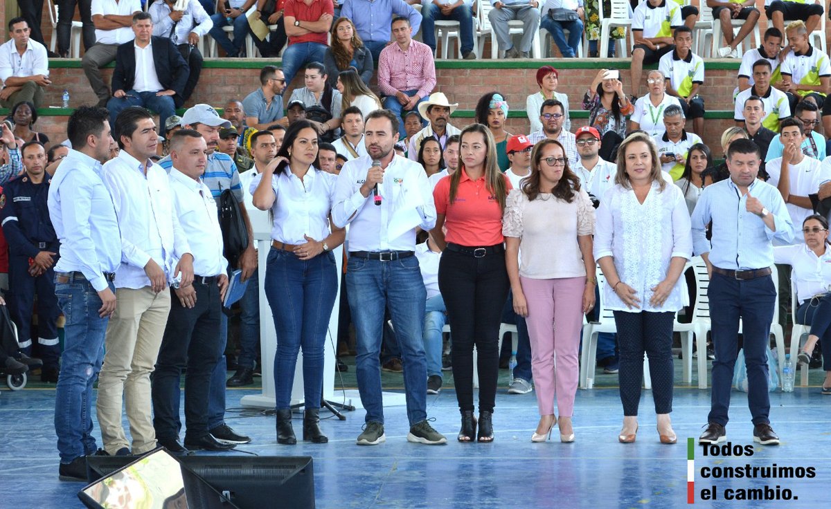 AlcSilvania's tweet photo. Nuestra Alcaldesa Nohora Sánchez presentó en la octava parada de #larutadelprogreso las necesidades de nuestro municipio. #Todosconstruimoselcambio https://t.co/FLhOLsMooL