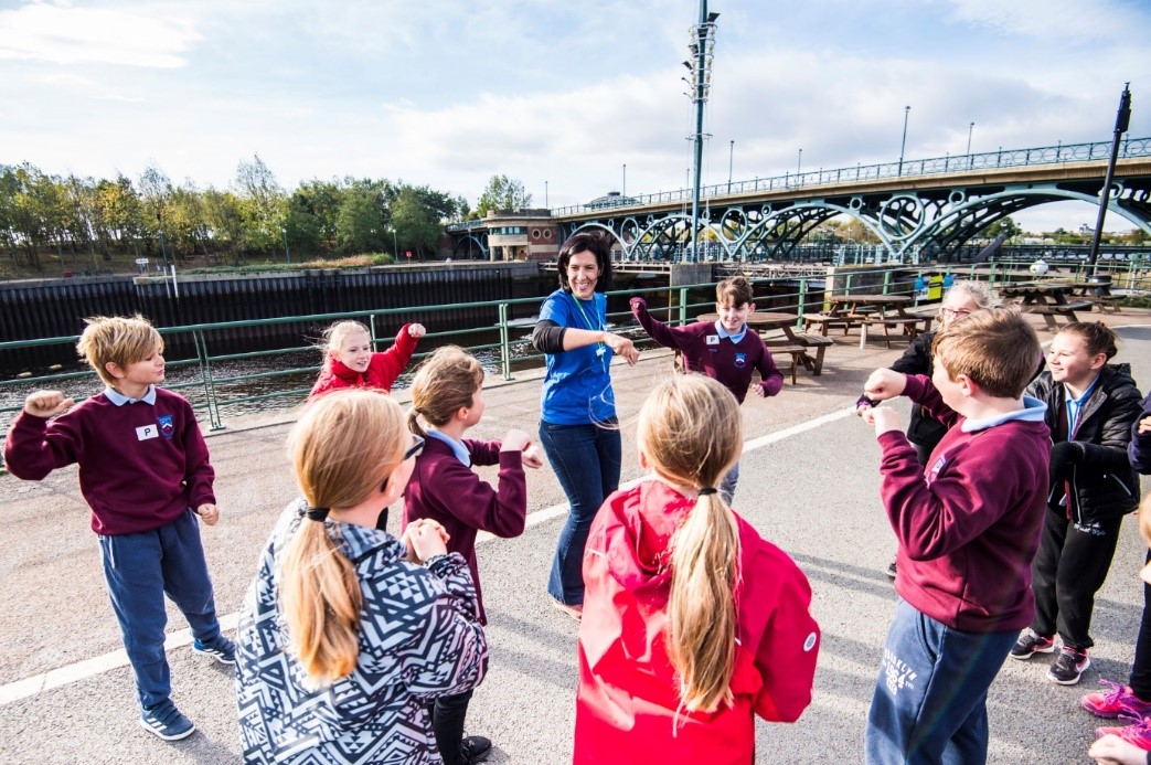 CRTExplorers's tweet image. It could be walking, opening a lock or acting like a river our learning programmes get children moving! 
“Not only did it get them to understand the canal and river, but it also got them active at the same time” KS2 teacher Olga Primary School #ChildrensMentalHealthWeek @Place2Be