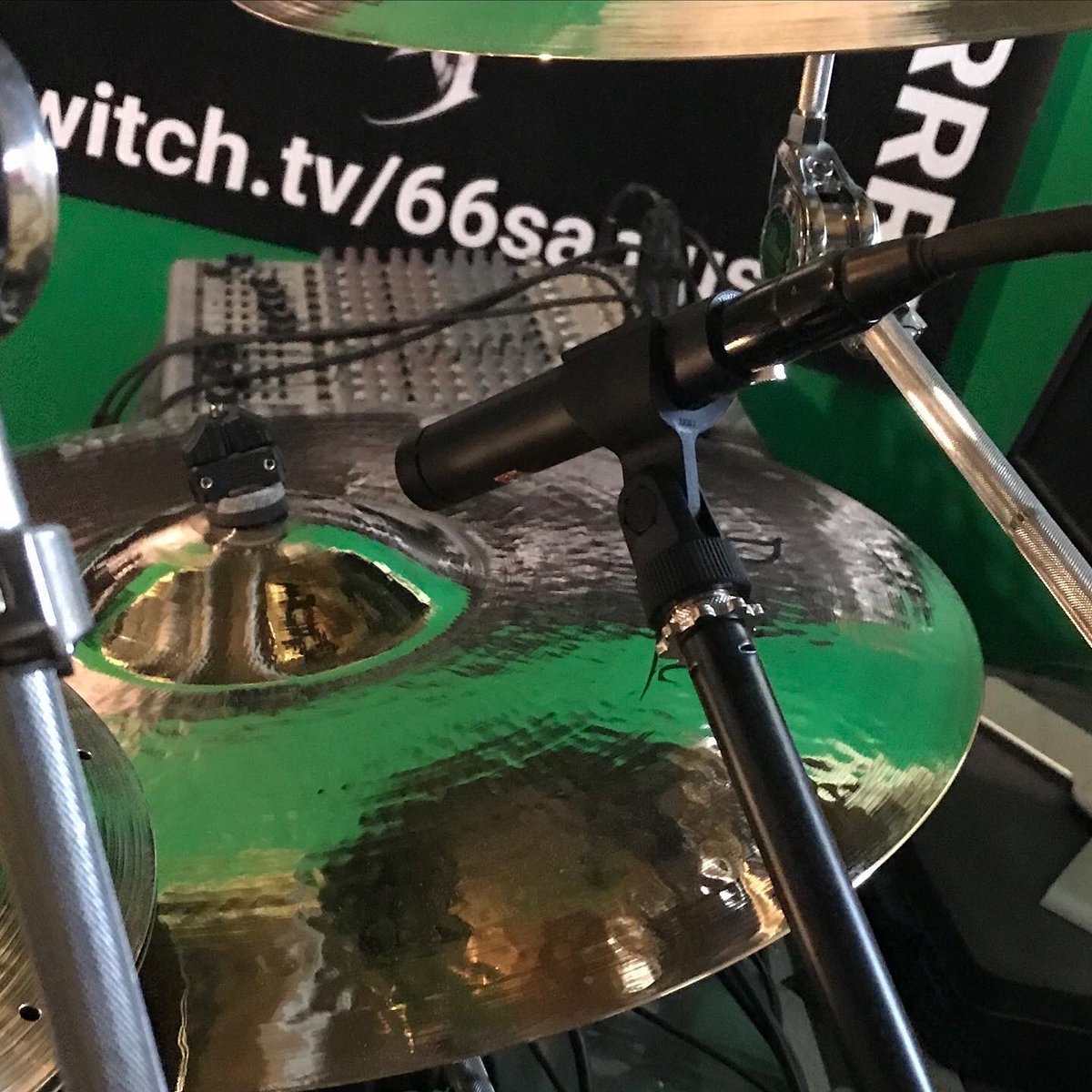 Samus (@66samus) on Twitter photo Gear nerd post 😝
These are the microphones I’ve been using to close-mic my hi-hats and ride cymbals.
sE8’s by <a href="/sE_Electronics/">sE Electronics</a>
These are handcrafted small diaphragm condensers with amazing dynamic range. It’s GREAT!
#music #drums #microphone #gear Gear nerd post 😝
These are the microphones I’ve been using to close-mic my hi-hats and ride cymbals.
sE8’s by <a href="/sE_Electronics/">sE Electronics</a>
These are handcrafted small diaphragm condensers with amazing dynamic range. It’s GREAT!
#music #drums #microphone #gear