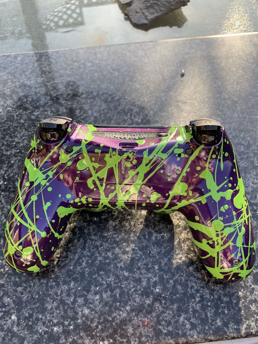 Coreyscm's tweet photo. Custom joker controller!
——————————————
If you like any of these make sure you follow my Instagram
—————————————
#custom #customise #customized #customcontroller #Trending #folloback #joker #JokerMovie #TheJoker #PlayStation #SONY #ps4 #sonyplaystation #green #purple #dc #fanart https://t.co/8c1cFWSNW4