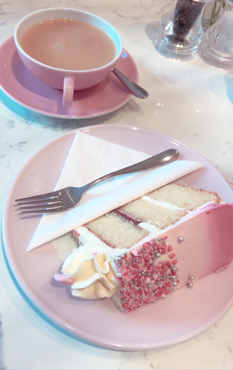 I went to @peggyporschen today I’m so obsessed 💕