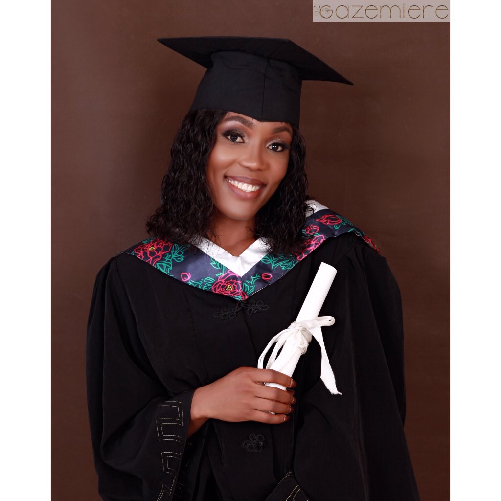 b_gazemiere_d's tweet photo. #begazemiered for your graduation just like Dr Patricia.
Thanks for glowing with us.
#makeup #gazmierebeauty #gradmakeup #graduationmakeup #graduationlook #graduationglam #softglam #softglow #makeupartist #makeupoftheday #makeuplover https://t.co/daBPGRgzYo