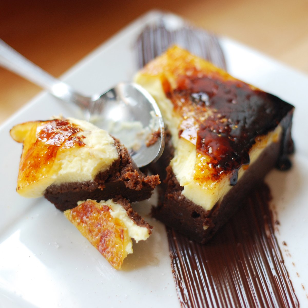 Dégustation GRATUITE de notre brownie crème brûlée du 7 au 9 février 🤩
Dans nos restaurants de Laurier et St-Laurent uniquement.⁣
#FREE tasting of our crème brûlée #brownie - February 7 th to 9 th 🤩
In our Laurier and Saint-Laurent restaurants only.⁣⁣
*While supplies last.⁣
