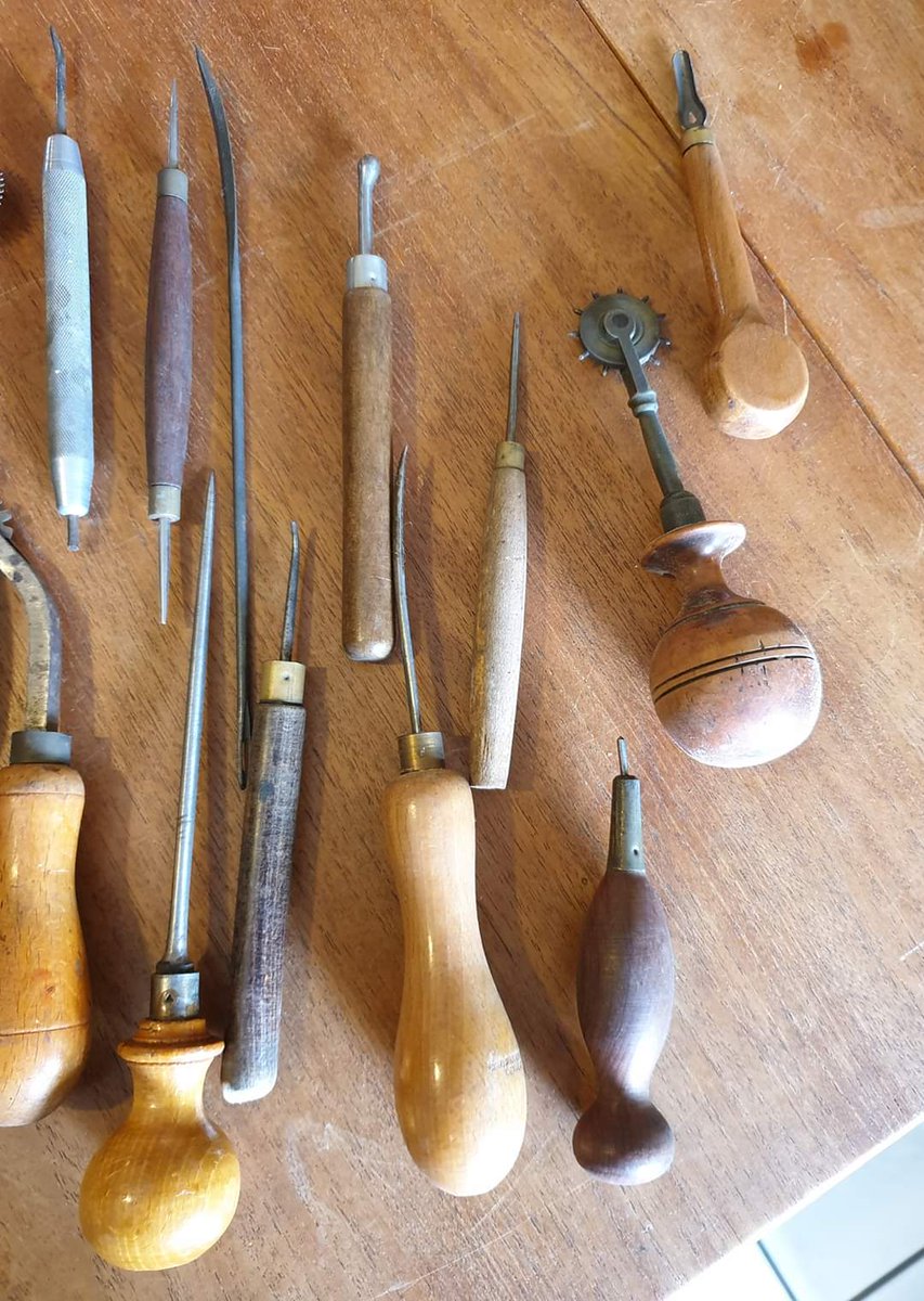 One lot,  a collection of vintage crafting tools. In auction 11th February. #wga #auction #worthing #shoreham #brighton #hove #sussex #tools #vintagetools #craftingtools #woodworking