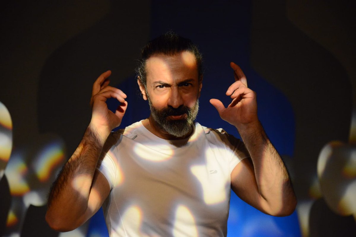 Kontrabas
14 15 16
21 22 23 Cermodern