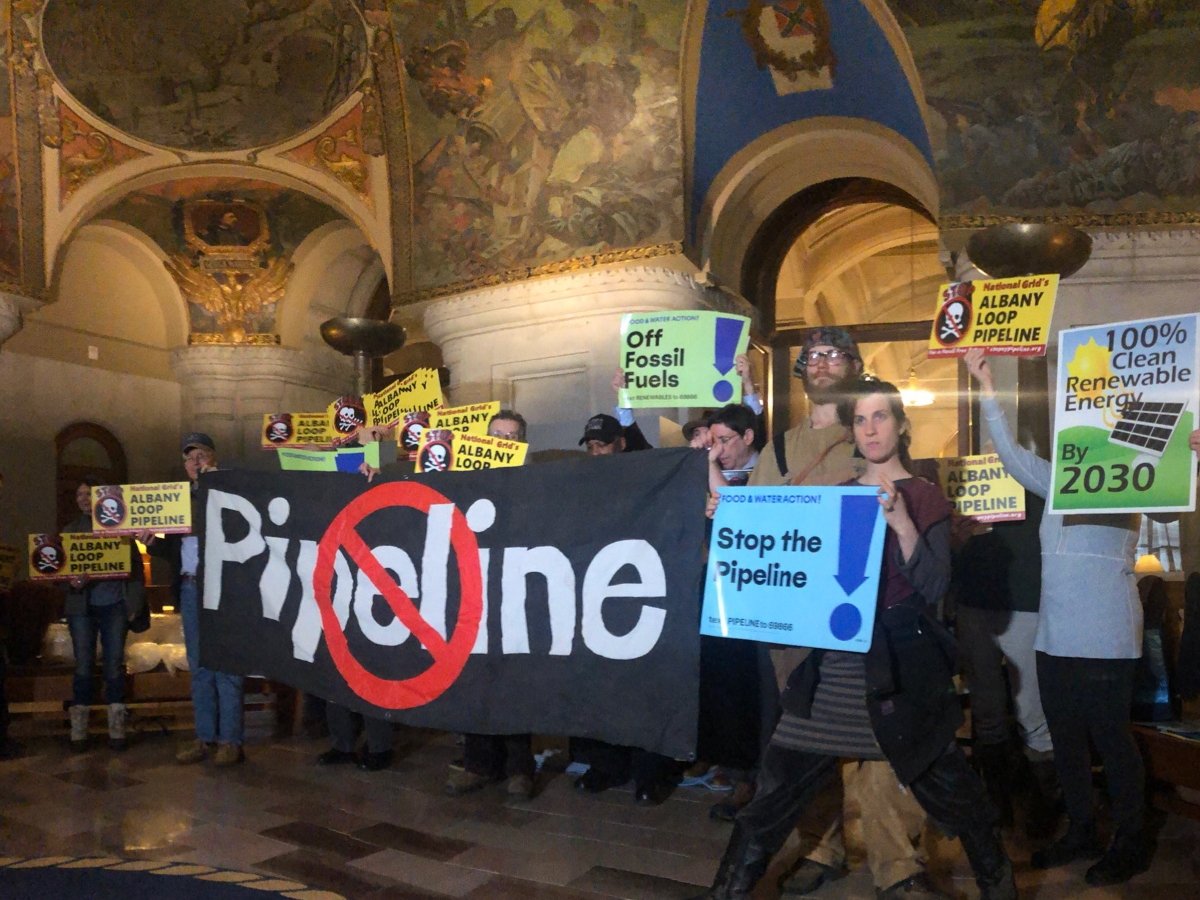agreenewyork's tweet image. #RenewableHeatNow #HeatPumpsNotPipelines Stop the Albany Loop E37 pipeline and don't stray from the road to #renewableenergy @NYGovCuomo @NYSDPS!