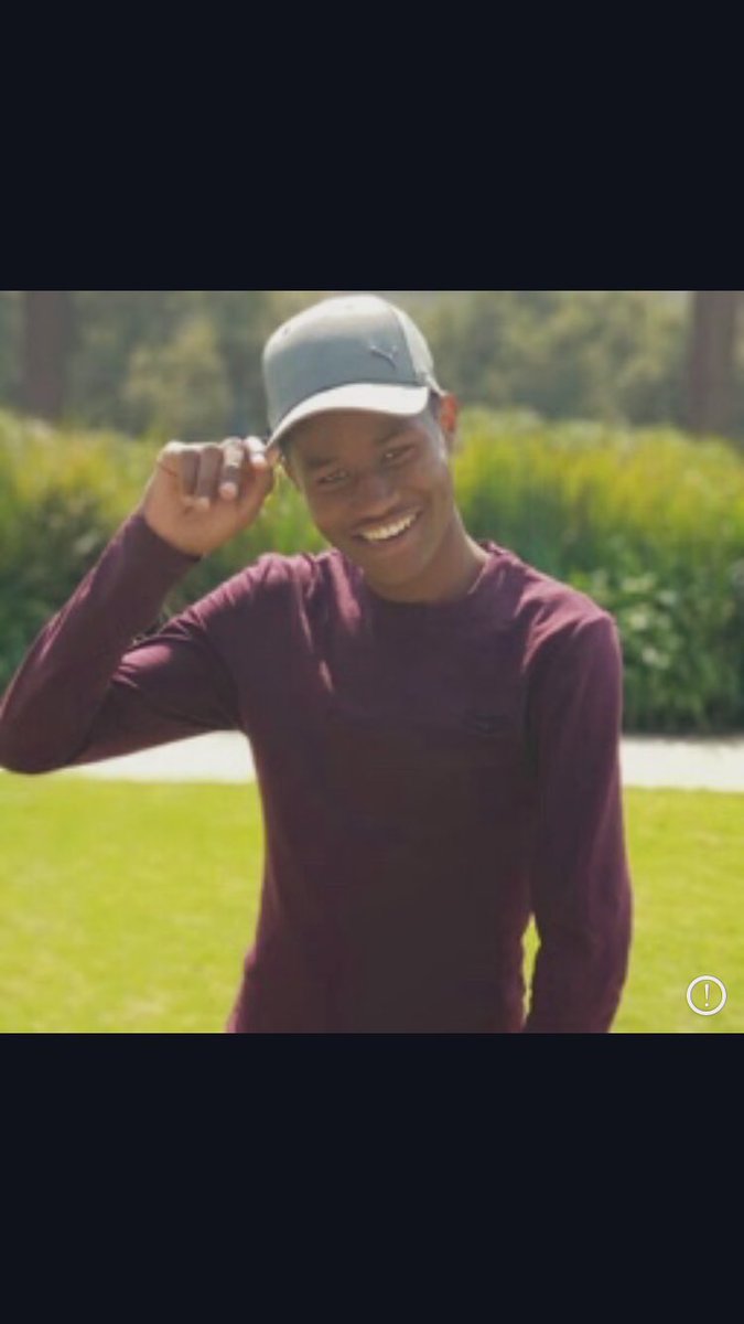 marr_Neo's tweet image. #IWasInFirstYear @WitsUniversity I had no place to stay and It was my first time in Johannesburg,.... had to makes means to find temporal accommodation 😭😭💔. Came to do Biomedical Engineering I finished it last year(record time). And now doing Electrical Engineering 3rd year.