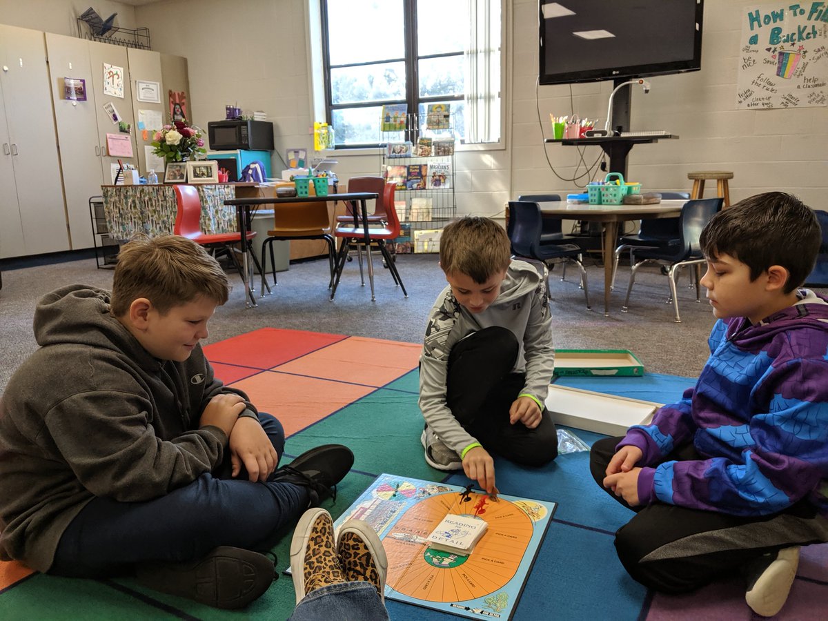 EvetteGuerrer10's tweet photo. Reading for Detail in this mornings Paw Power.
#ForThFuture #LearningIsFun #PawPower #EducationalGames https://t.co/SvKJon3i5r