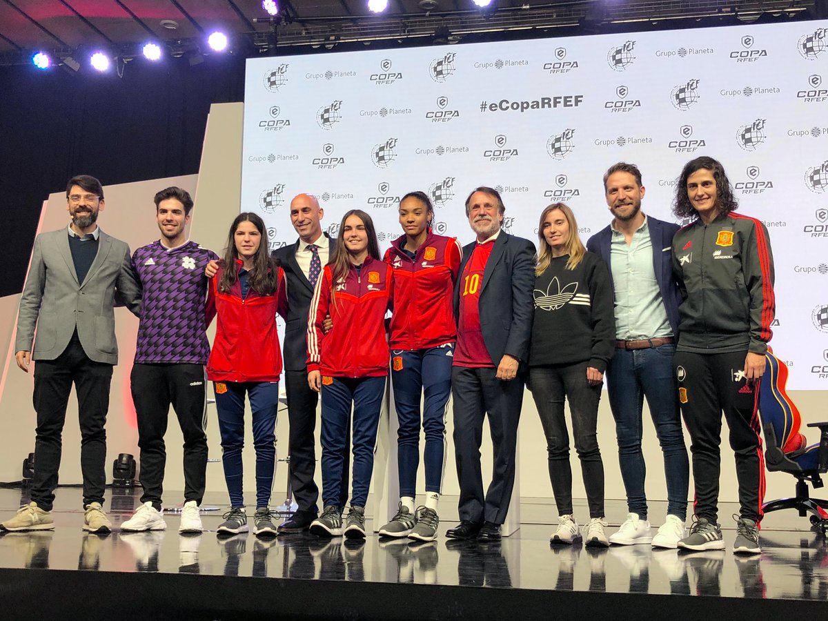 1990 MCS tweet media