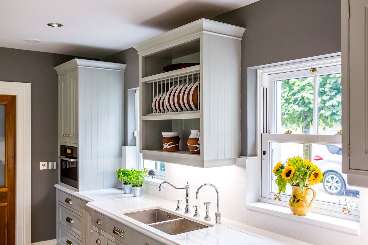 CelticInteriors's tweet photo. This @CelticInteriors #kitchen is painted in Lamp Room Grey &amp; Stiffkey Blue both from @FarrowandBall. It features Blanco Maple quartz worktops from @Silestone &amp; a @BORAGmbH hob
#interiorlovers #homeinspiration #homedesign #homeinspo #kitchendesign #irishinteriors #madeinireland🍀 https://t.co/1j8DTSYoOO