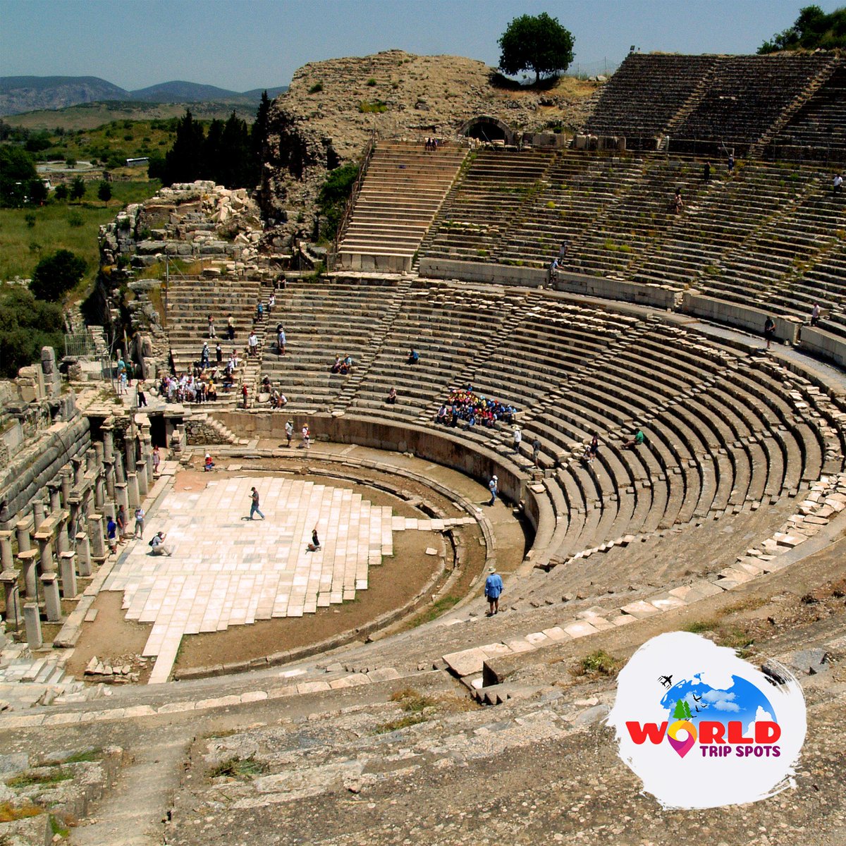 WorldTripSpots's tweet photo. #Turkey
#Europe’s most complete classical metropolis, #Ephesus is an ancient site located in #Aegean Turkey. By the 1st century BC, Ephesus was one of the largest cities in all of the #RomanEmpire, boasting one of the Seven Wonders of the Ancient World, the #TempleofArtemis. https://t.co/hFtKCqJeQl