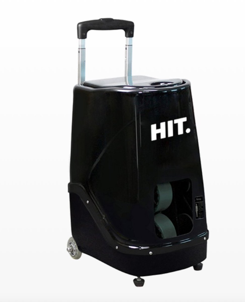 Just_Rackets's tweet photo. Serious about squash? Get your hands on the ultimate training companion - This Hit trainer machine offers revolutionised programs for squash training. Nothing can feed as accurately as this! Find out more here - https://t.co/KZr5hCPapf #squash #training #Hitmachine https://t.co/dUucb1H6vc