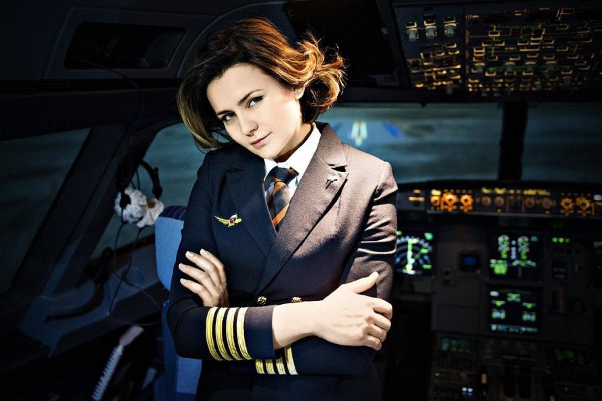 мария уваровская аэрофлот. одежда революционная 1917. гражданская женщина. анастасия таюшева стюардесса. гражданская женщина.