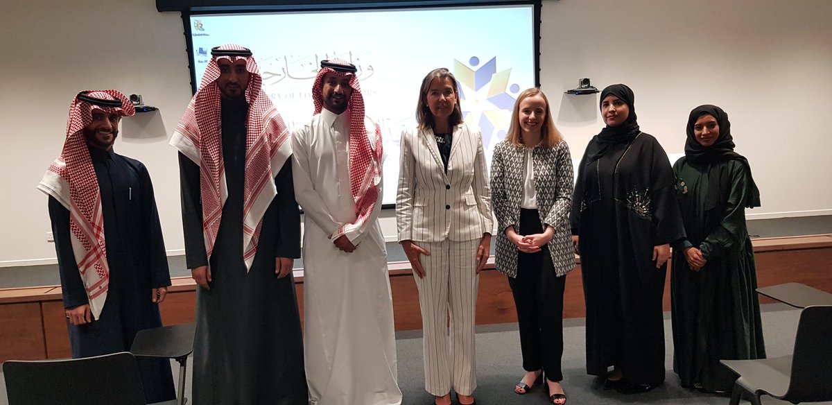 BelgiuminRiyadh's tweet photo. Great exchange at the #KSA Diplomatic Institute #KSAPSAIDS Interesting questions and challenging discussions. Wishing all the best to the new Saudi diplomats and looking forward to meeting you again here or during our respective carriers. https://t.co/cuj27w0IYS