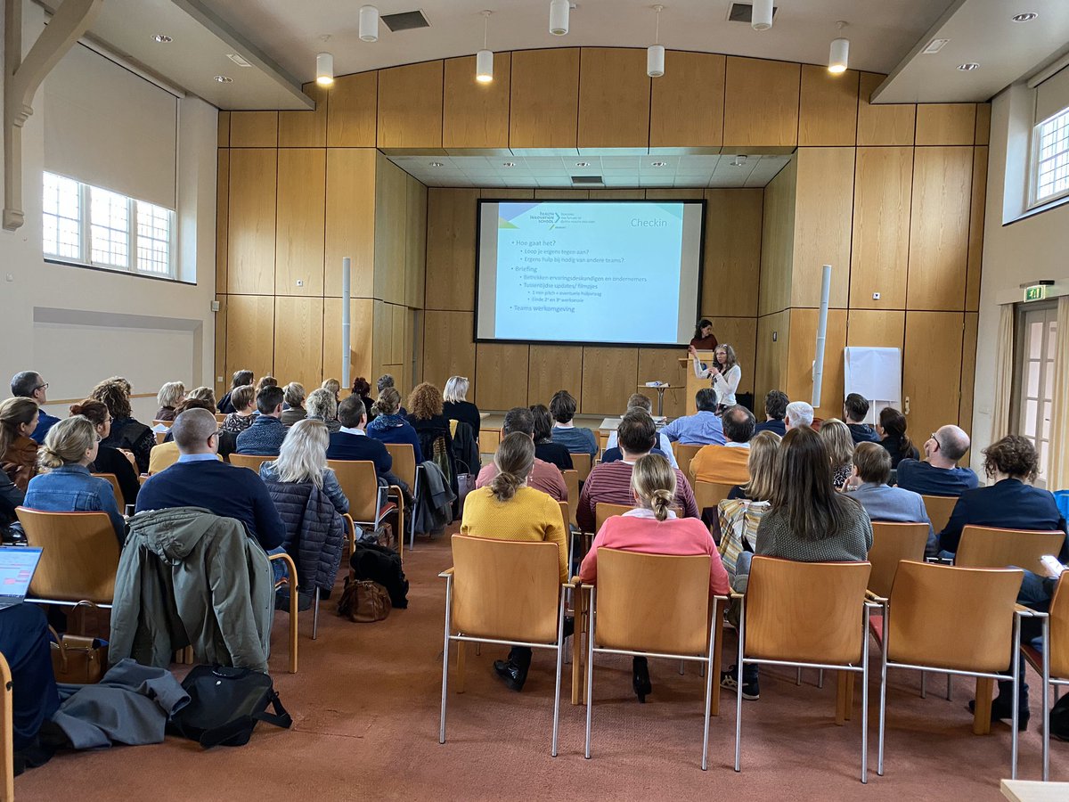 HealthInnovSchool tweet media