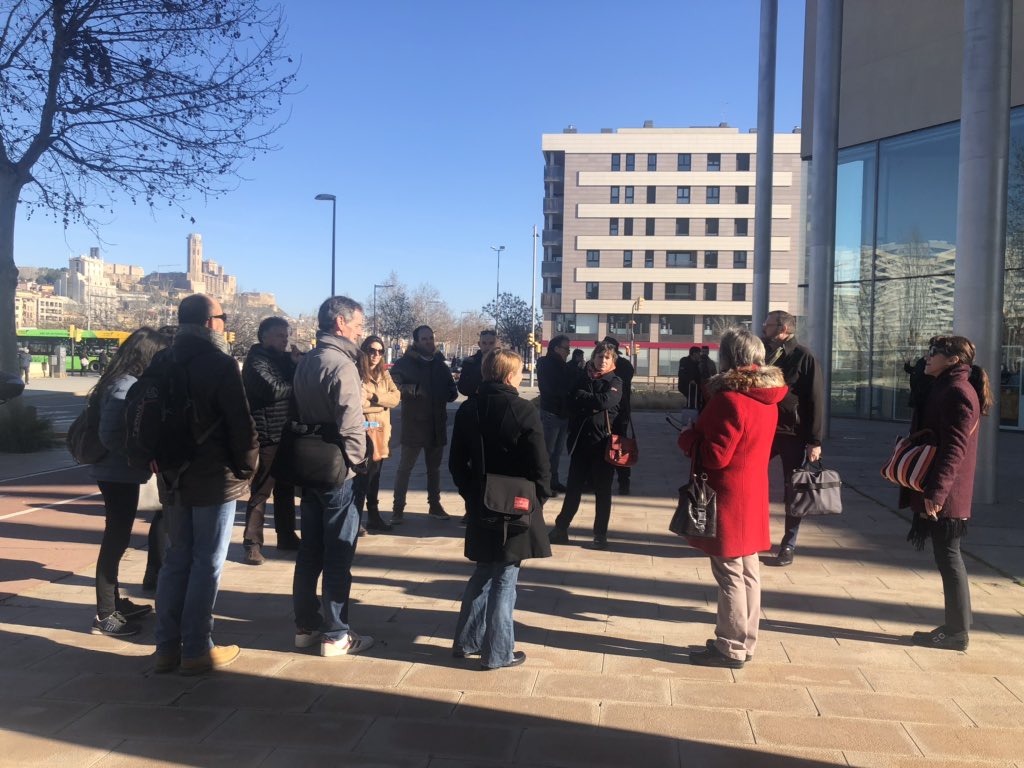 d_transversalis's tweet photo. Visita al Campus de #Cappont🏢 hem pogut conèixer les seves facultats i com implementa la formació dual als seus estudis📚📋 #transversalis #poctefa @UdL_info https://t.co/sZuomUAp2c