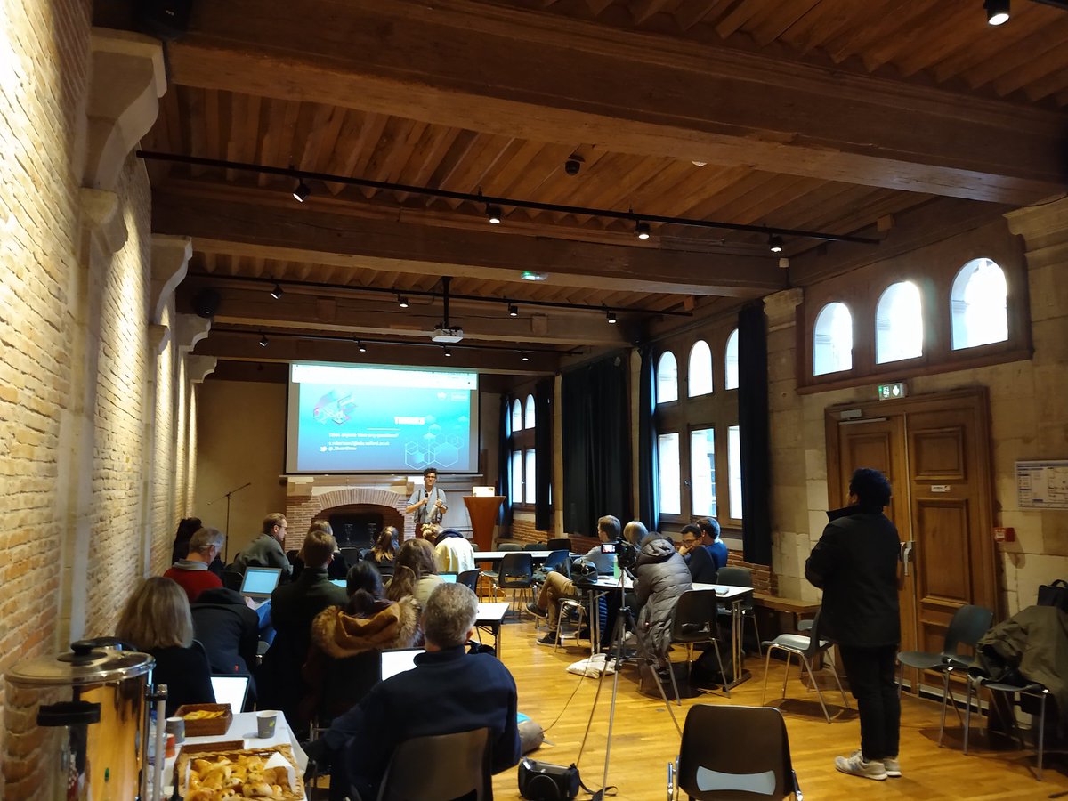 crestingITN's tweet photo. @_StuartDrew thanks for motivational and very helpful guide to social media for academics, part of great #circulareconomy  workshop @UTTroyes https://t.co/OrjCFg4DEt