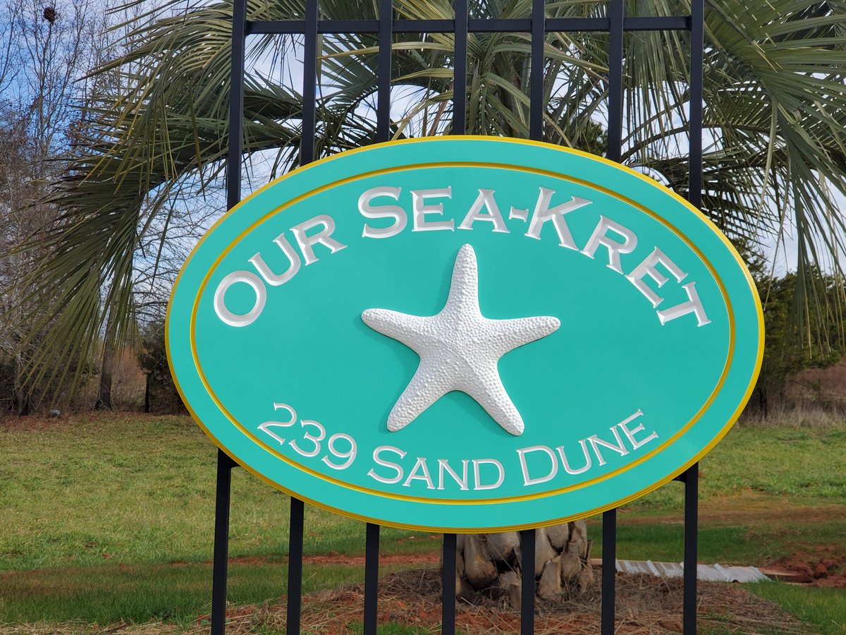 cottage_green's tweet photo. #KeyBiscayneFL #PalmBeach #BocaRaton #FtLauderdale #PortStJoe #CapeSanBlas #Clearwater #Pelican #CharterBoat #Deepseafishing #vrbo #business #signs #travel #snowintexas #Galveston #vacation #February2020 https://t.co/6e7P4usC82 OUTDOOR VACATION RENTAL OCEAN SEASIDE TROPICAL COAST https://t.co/NyoV33Ozmu