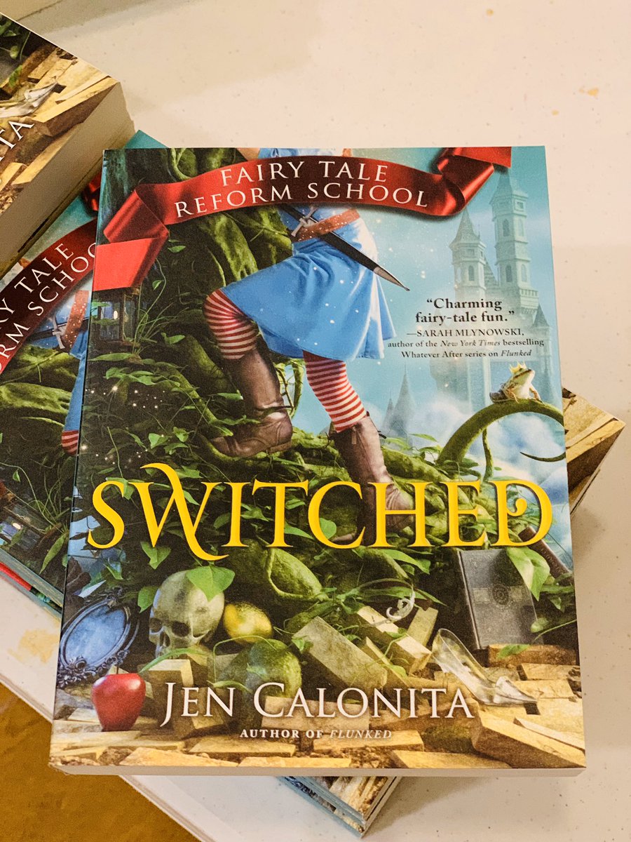 ParkMaitland's tweet image. We warmly welcomed book author @JenCalonita to campus today to empower our 3rd-5th Graders as readers &amp;amp; writers! Students were dazzled by all her books &amp;amp; the magic she shared in the writing process! Catch her also @TrinityPrepFL for the #AuthorFest tomorrow! #LearnPM