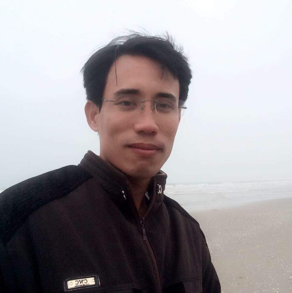 The88Project's tweet photo. Hoang Duc Binh was one of the leading voices covering the Formosa environmental disaster. He was sentenced to 14 yrs in prison on Feb 6, 2018. Binh's brother visited him recently and reported that he is doing well. But, in the past, he has endured treatment amounting to torture. https://t.co/jfyVHq4e5W