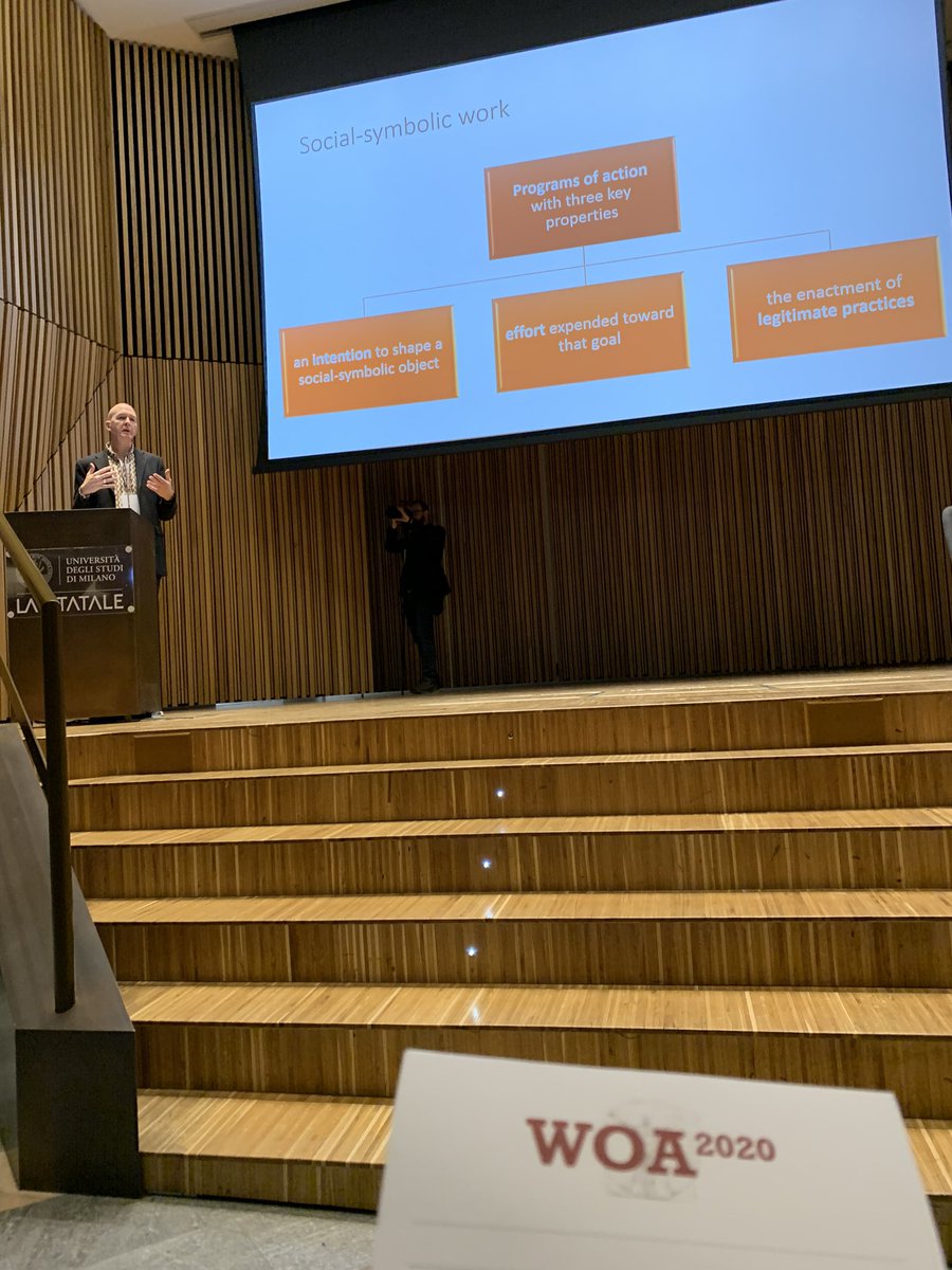 Tom Lawrence presenting social-symbolic world #woa2020 <a href="/ASSIOA_it/">ASSIOA</a>
