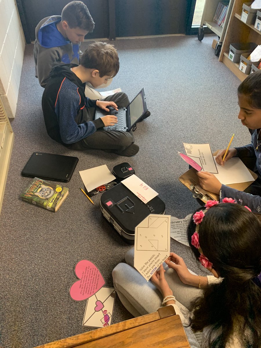 PrincipalJHill's tweet photo. Grade 6 students work collaboratively on their BreakoutEDU puzzles. Groups must solve multiple puzzles and clues to unlock their BreakoutEDU box! #problemsolvers #TeamworkMakesTheDreamWork #windywhales #breakoutedu @WindyWhales 🐳😁 https://t.co/ijuDCu1ZSw