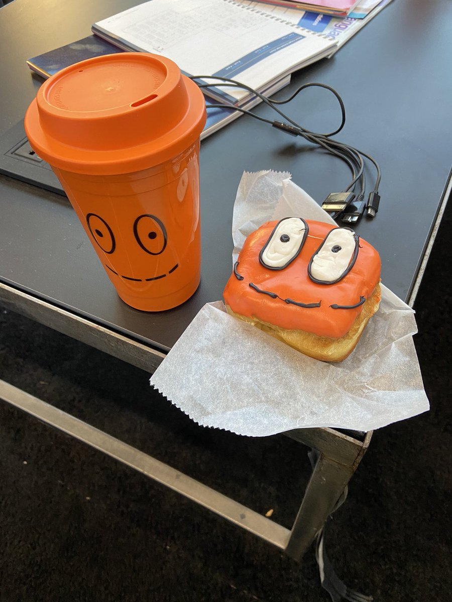 GManrique4's tweet image. Braved the cold for this!!  Almost too cute to eat... almost! #StartYourDayWithBrainPop #VoodooDoughnut #TCEA2020