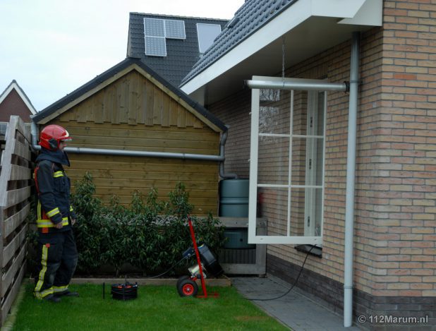 Brandweer Marum rukt uit voor schoorsteenbrand..
