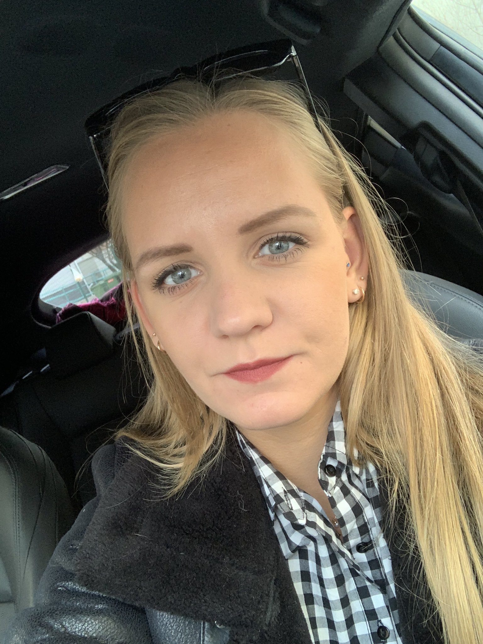 TW Pornstars - 4 pic. 👩🏼Nina Heels/Lucette Nice Porn Actress👠. Twitter. 👋🏻. 2:25 PM - 6 Feb 2020