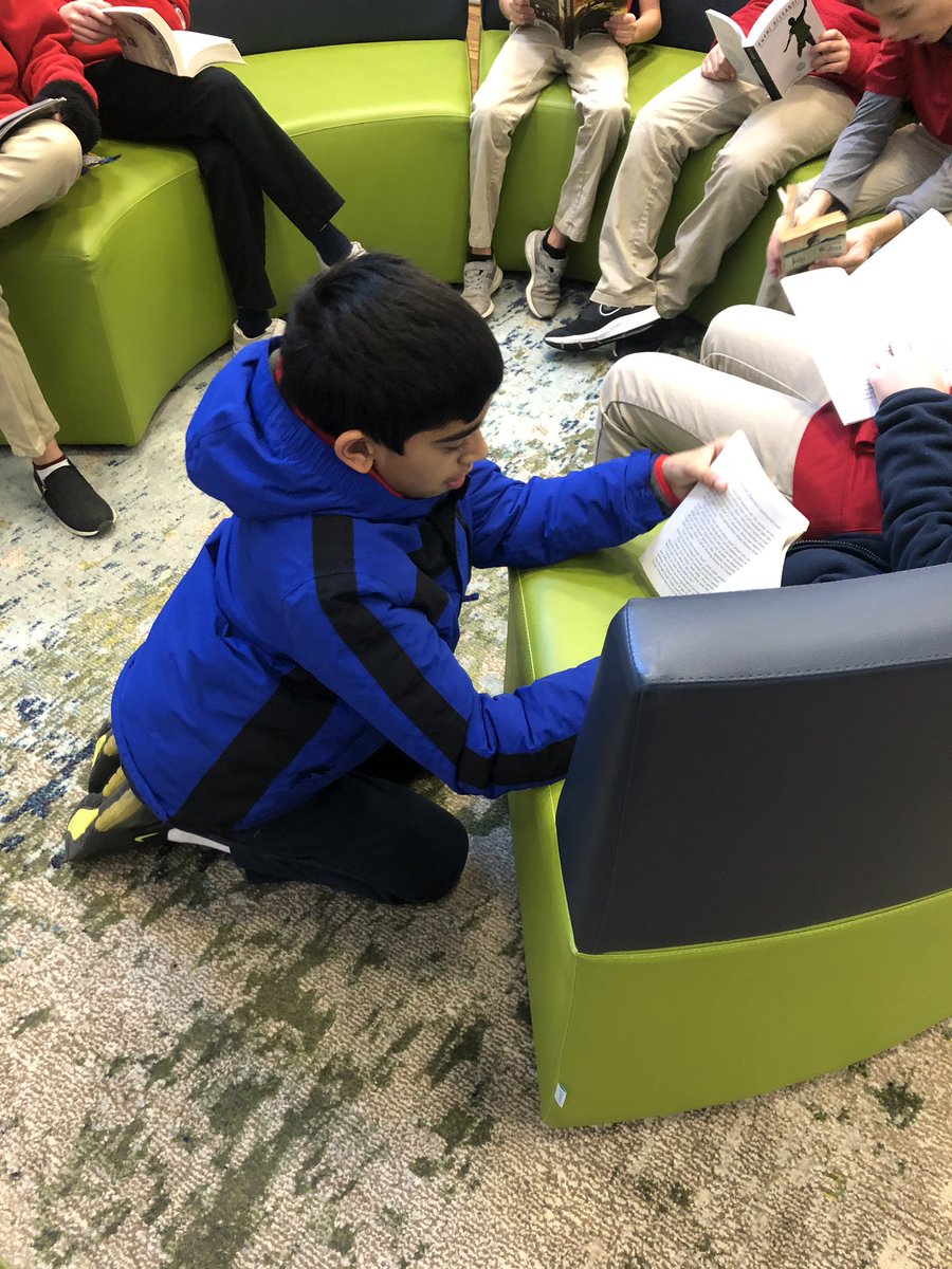 IST_PYP's tweet photo. Our collaborative furniture from @Furnware allows students to pick a place to work and collaborate where they feel most comfortable. Student #agency is a huge part of being an #IB world school. Our #myp students are taking full advantage. https://t.co/HRU2WoUm03