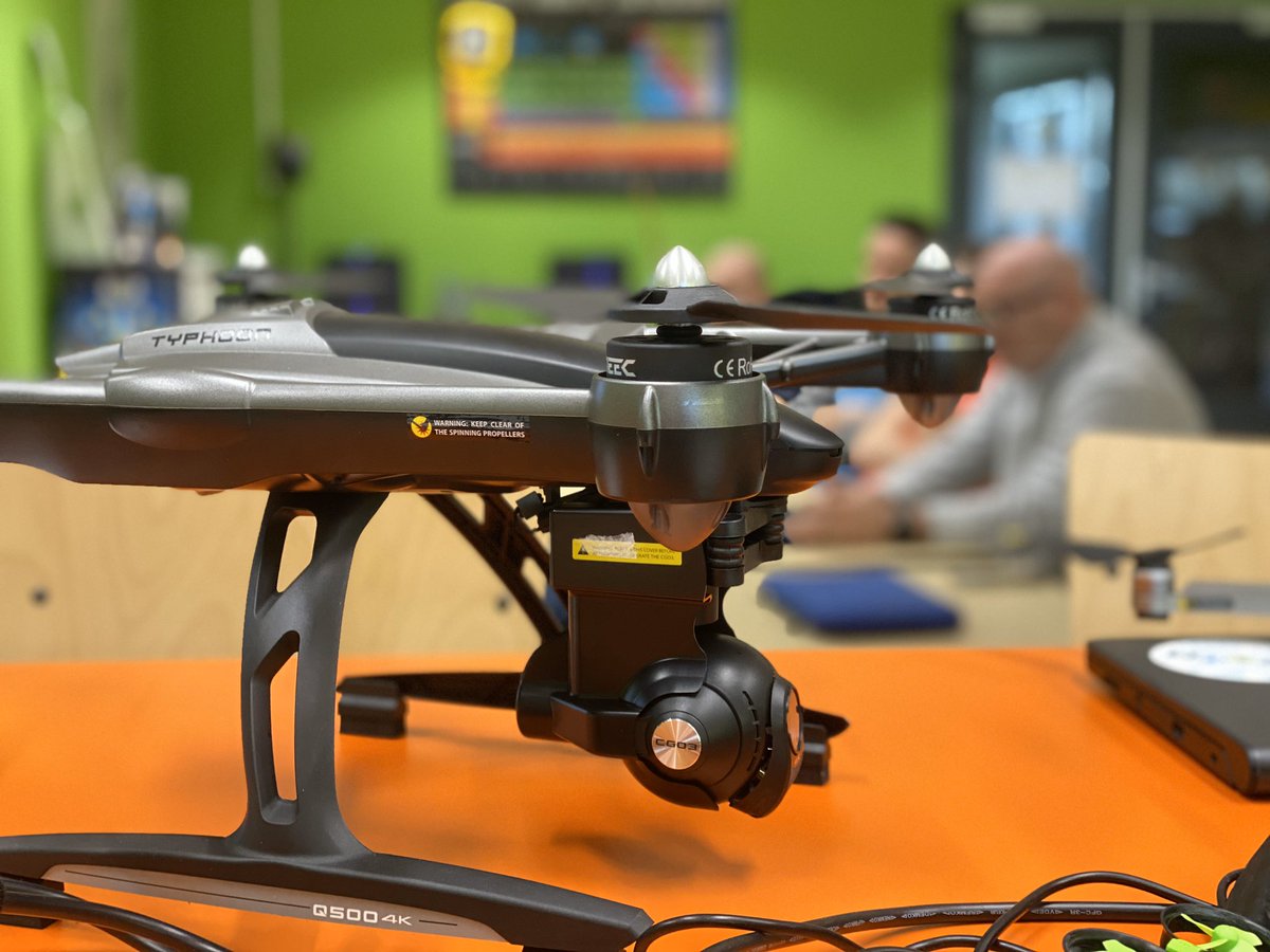 HHStadion's tweet photo. 9 docenten @hethooghuis volgen drone ROC-L opleiding @HHStadion @svangeffen #droneclass. Dit als voorbereiding op drones project. Succes heren! https://t.co/DLYGmhbToD