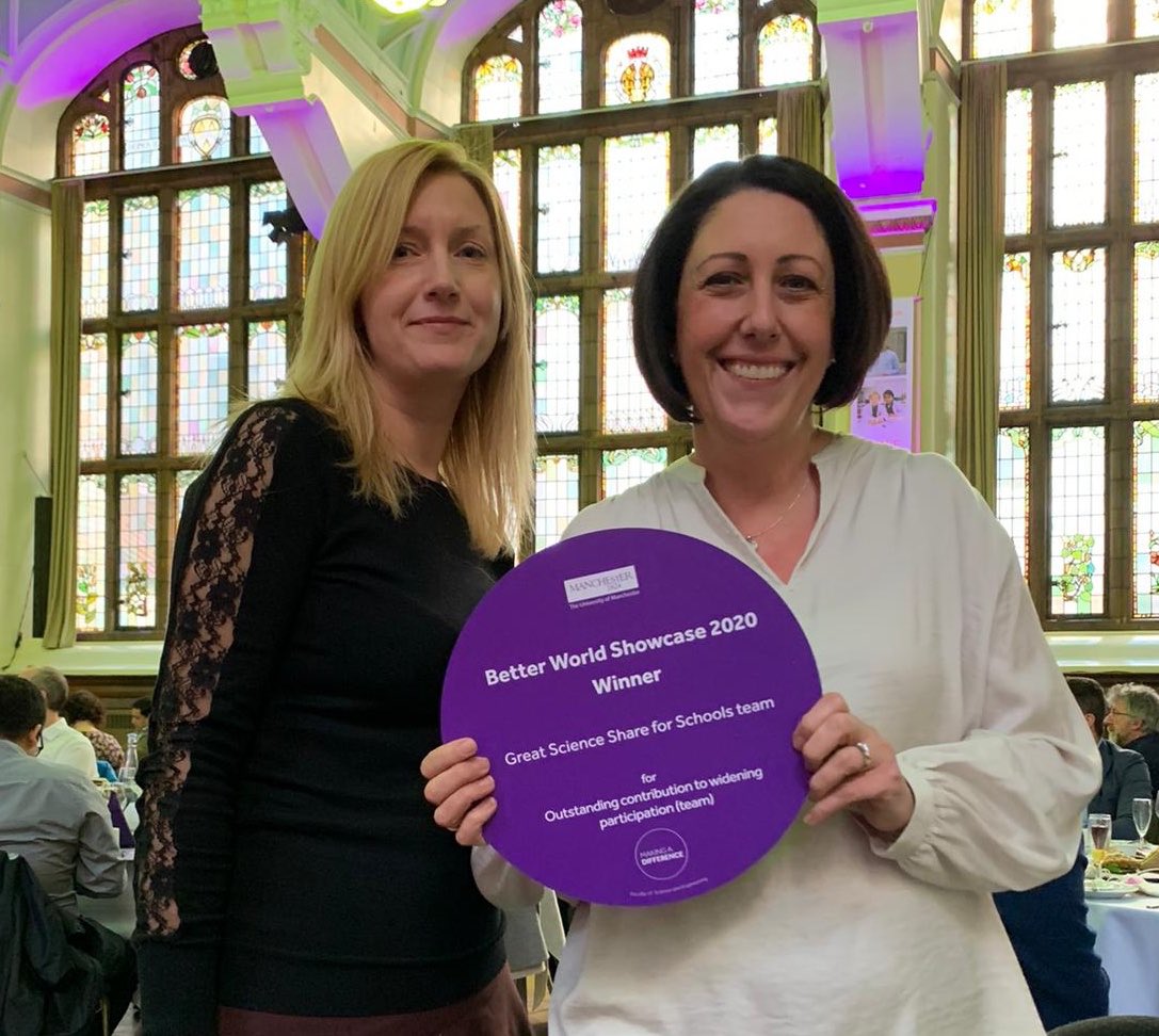GreatSciShare's tweet photo. We’re delighted to win the #BetterWorldShowcase award 👍👍👍 thank you for all you do to engage children in this campaign @BASF_UK @PA_Schools @theASE @ZenEducate @Siemens @OfficialUoM @UoMSEERIH #delighted https://t.co/MdtUJdjMwL