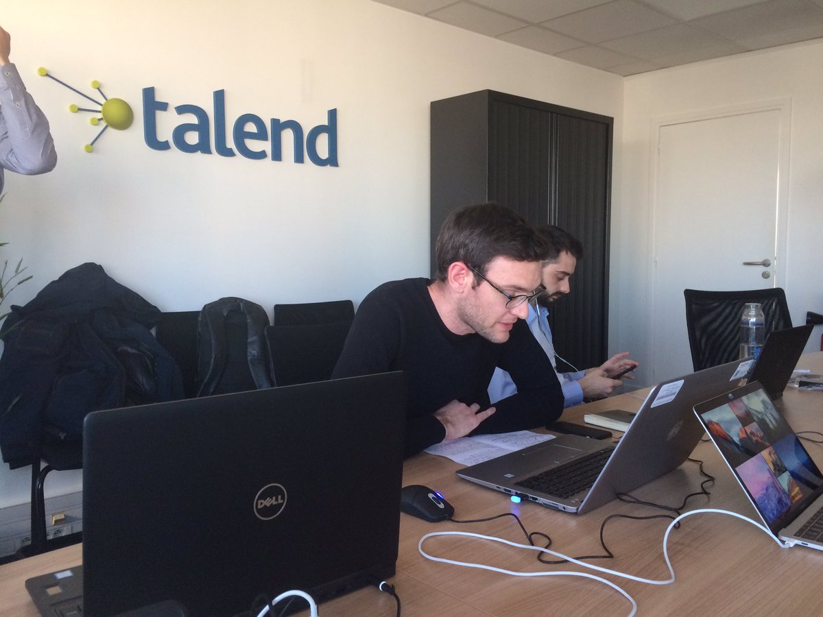 #AWS #quicksight #redshift #S3 #talend #cloud avec le #smile !!! Huge success <a href="/GroupeSmile/">Smile - I.T is open</a> @cravalec