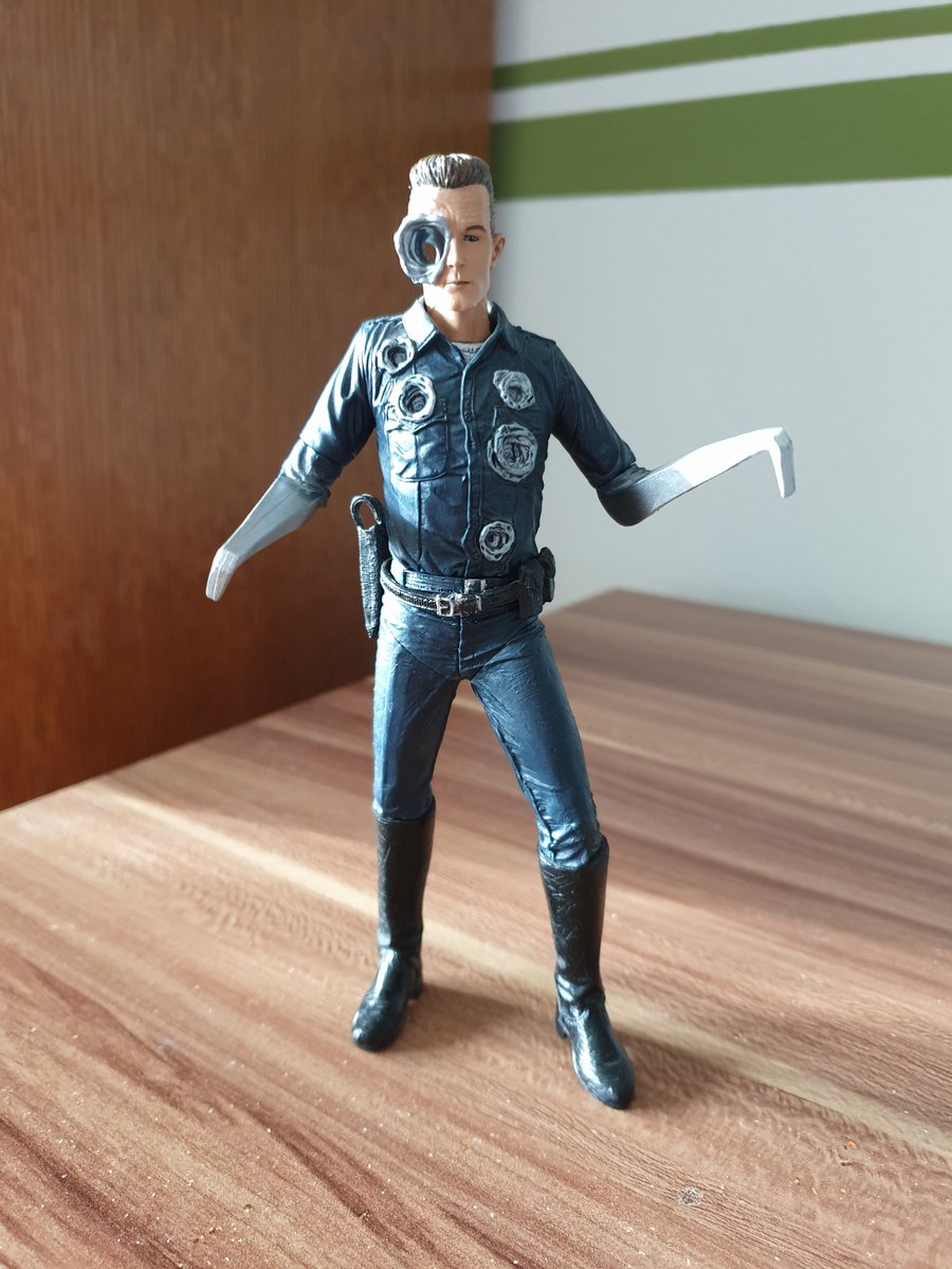 TanjaStrutzl's tweet photo. I love this T1000 #figure by #Neca, it looks really cool 👍😍
#TerminatorJudgmentDay #Terminator2 #Terminator #RobertPatrick https://t.co/0hCKQJIt4T