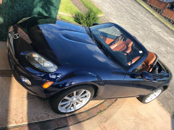 emexfyve's tweet photo. 2008 Mazda Miata MX-5 Grand Touring Hardtop 6-speed Bose (Honolulu) $8700 - https://t.co/AzB0zZPyyA https://t.co/HrZIu9YISt