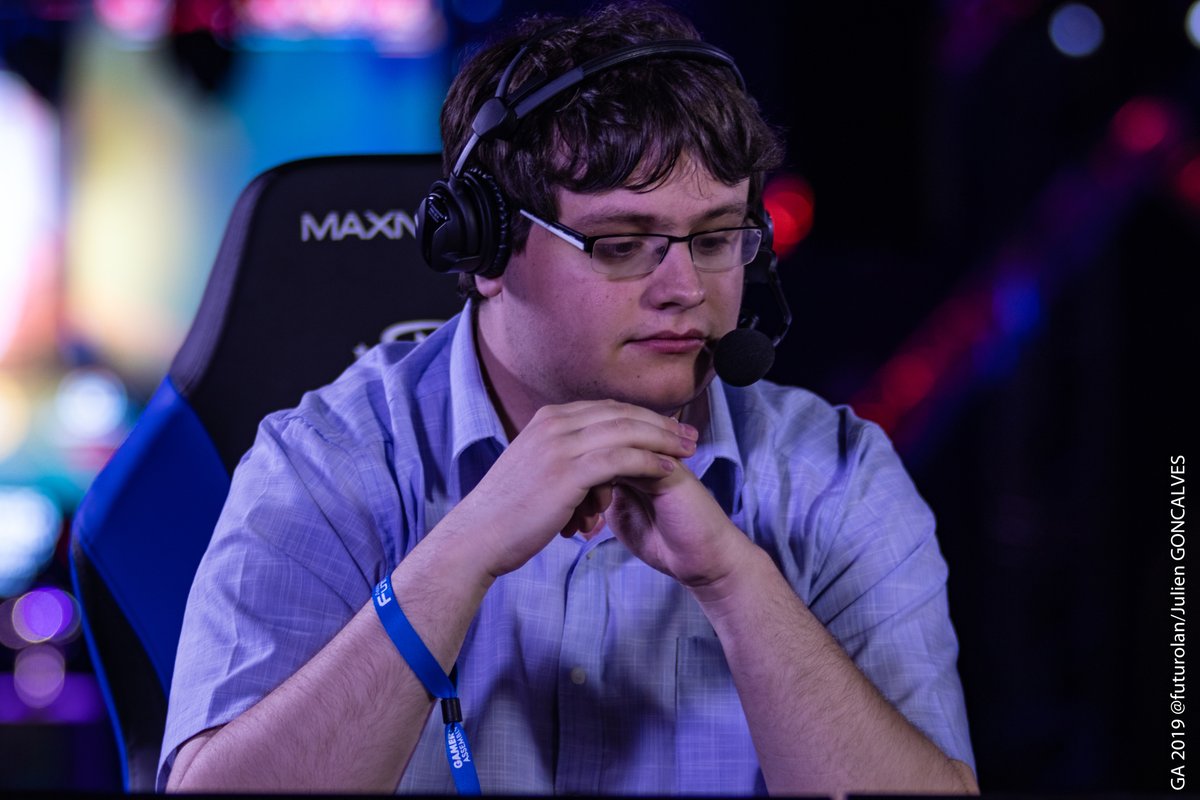 Bonsoir à tous.

Je suis heureux de vous annoncer que je serai l’un de vos commentateurs français pour l’#OWL2020. Après trois ans à cast un jeu qui a changé et après trois ans à proposer du contenu dessus, je rejoins l’équipe des BroCasters et c'est un véritable honneur.