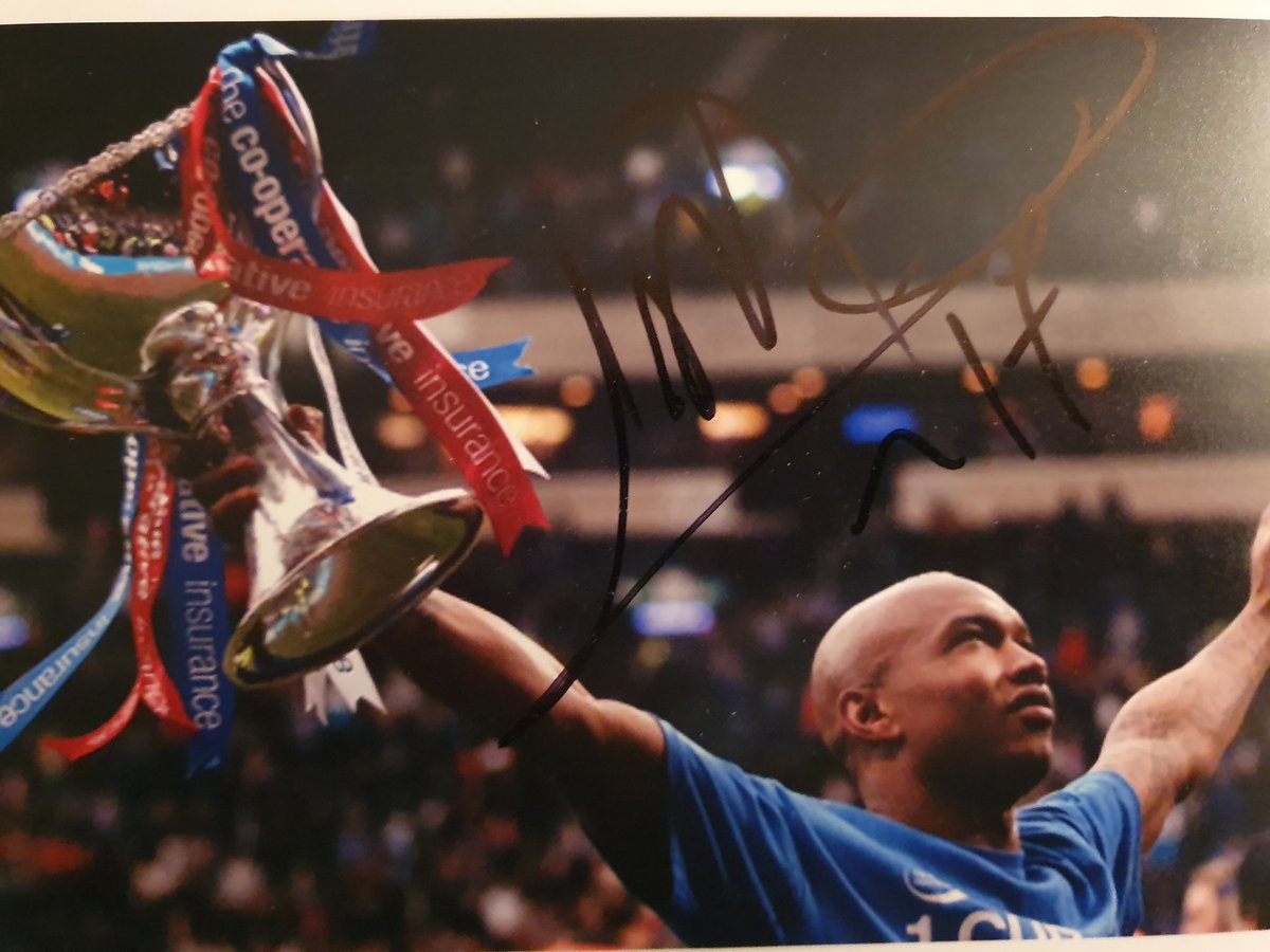 RangersMemorab1's tweet photo. Here we have The Dioufy, it's very similar to The Broony but it involves holding a trophy at the same time. https://t.co/YLJ35wx244