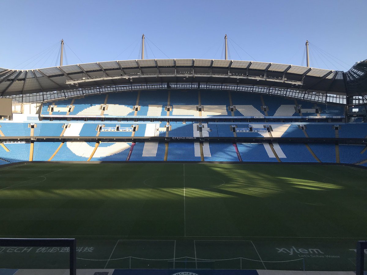 Ellie_Buckley29's tweet photo. We’re back again @ManCity! @EnterpriseMCR helping the next group of @OfficialUoM researchers become more entrepreneurial. Thanks to @lmcmull & @DrSimonBrown2 for delivering another excellent bootcamp! We’re half way through 🙌🏻
#Researcher2Innovator #R2I #researcherdevelopment https://t.co/Uz9h95XBQH