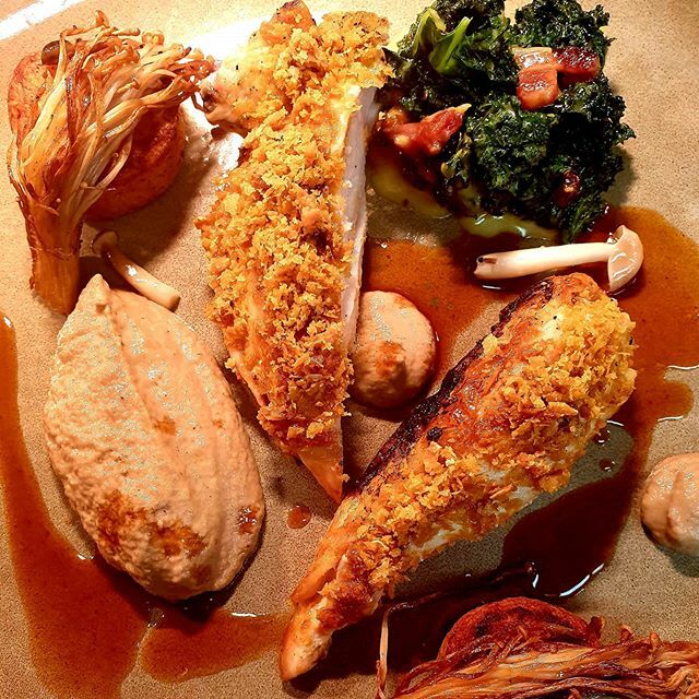 Roast chicken, chicken skin crumb,mushroom purée, creamed kale &amp; potato fondant  #deaneanddecano #newmenu #winter #eatatdeanes #lisburnroad #belfastfood #tasteofulster #tastetheisland #foodphotography #foodstagram #flavourtown ift.tt/2Oxs25X