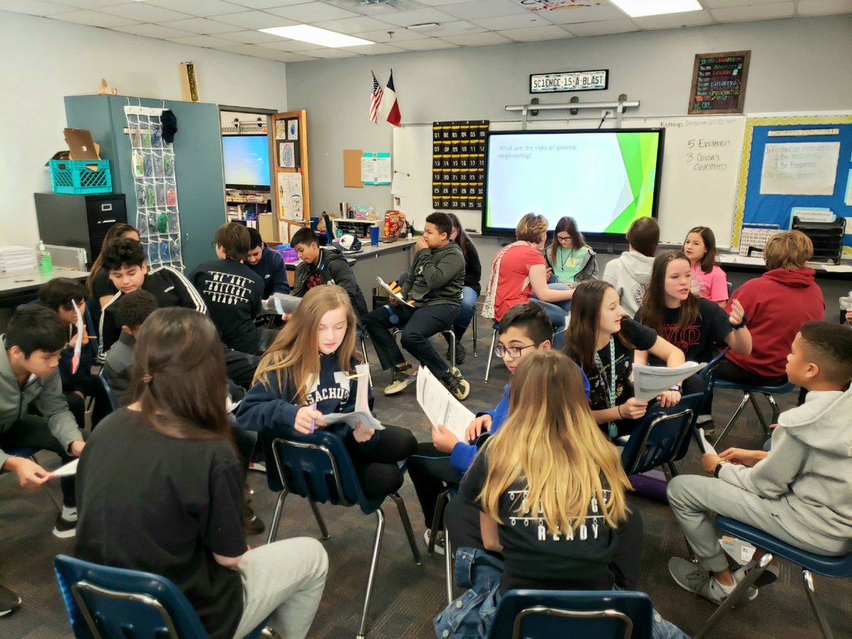 atoshiq09's tweet image. Starting the morning with a discussion on engineering babies🔬🧬 #science #hmsscience #socraticcircle #discussions #wearebroncos #wearehms #proudtobeabronco