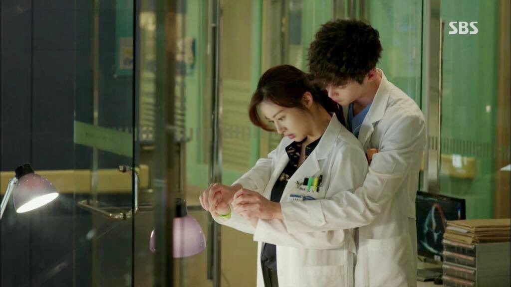 10. The quack couple, On Soo hyun and Park Hoon of  #DoctorStranger (2014) PS-spoiler: I know they didnt end up together but up to this day, I know in my heart they were supposed to be together in that drama haha  #KangSora #LeeJongsuk