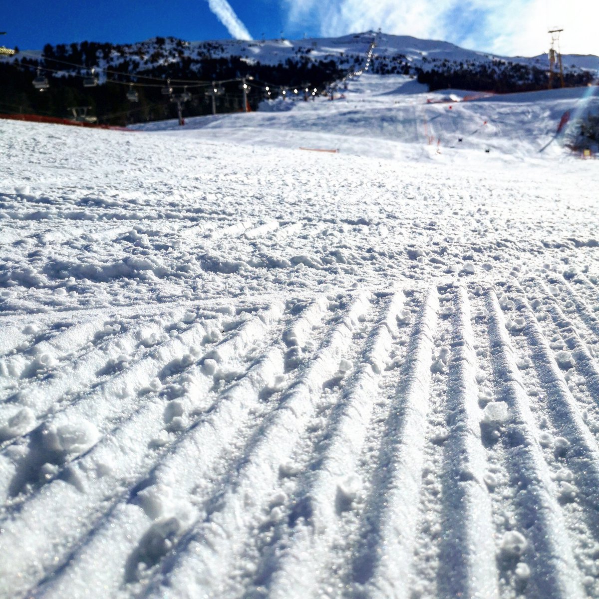 bormioski's tweet photo. Finalmente torna il bel tempo a #Bormio. 😎☀️

Prepariamoci per un grande weekend sulla #neve.

#bormioski #theverticalfun https://t.co/fQaASX05Rw