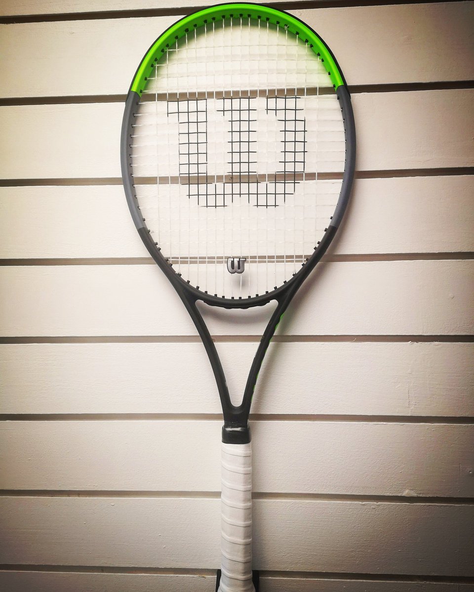 JamesColhoun5's tweet photo. This Saturday we will be giving away this Wilson Blade SW as used by Serena Williams. Simply follow @TennisUpdateIRE to be in with a chance to win! https://t.co/DpYsj0pXuk