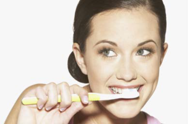 Occasionally, some women experience menstruation gingivitis. Women with this condition may experience bleeding gums, bright red and swollen gums, and sores on the inside of the cheek. ow.ly/pcZx50xOcgc